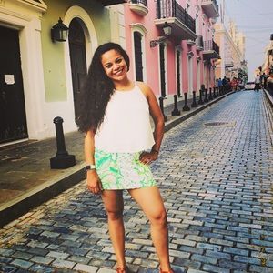 Meet your Posher, Alejandra